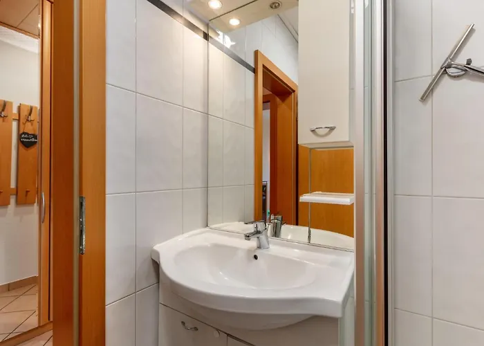 Holiday-1 By Interhome شقة *